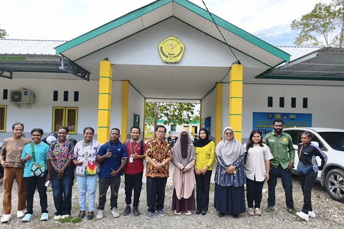 Foto berita: Kepala Stikes Persada Ucapkan Terima Kasih Kepada Gubernur dan Wakil Gubernur Atas Bantuan Biaya Pendidikan