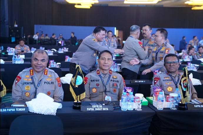 Foto berita: Kapolda Papua Tengah Hadiri Rapim Polri Tahun 2026