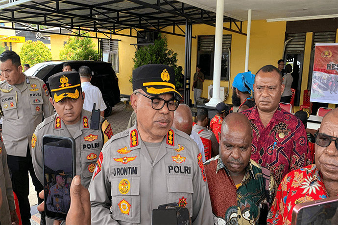 Foto berita: Pembebasan 11 Tersangka Konflik Kwamki Narama Lewat Restorative Justice