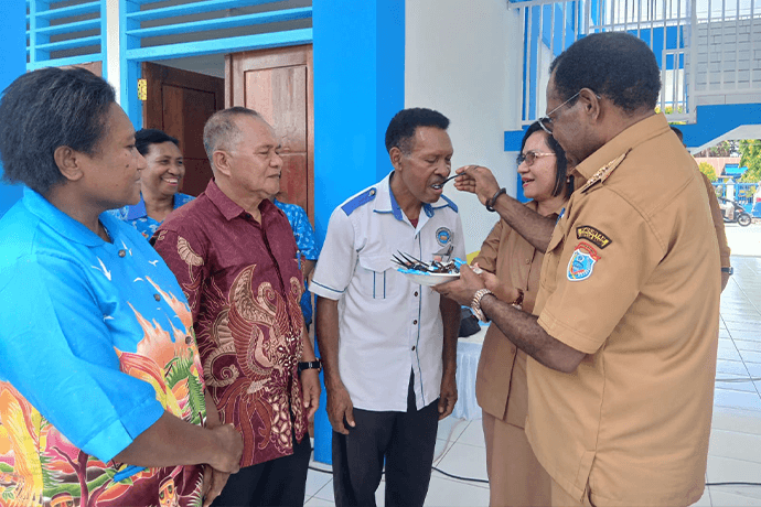 Foto berita: Mesak Magai: Gereja GKI Telah Merintis dan Berkarya Bagi Pendidikan