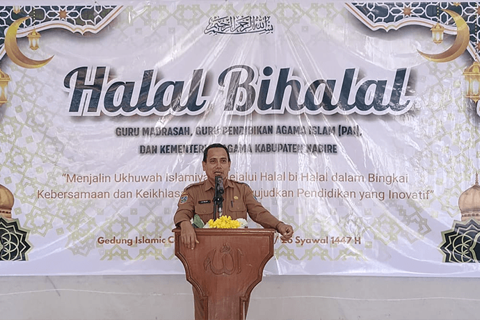 Foto berita: Asisten I Setda Nabire dan Kepala Dinas Pendidikan Hadiri Halal Bihalal Guru Madrasah dan PAI