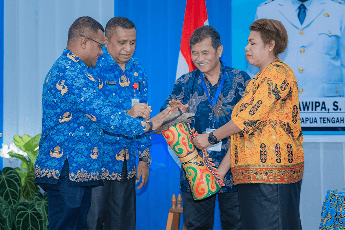 Foto berita: Asisten I Resmi Buka FGD I dan RPPLH Papua Tengah Tahun 2026-2056