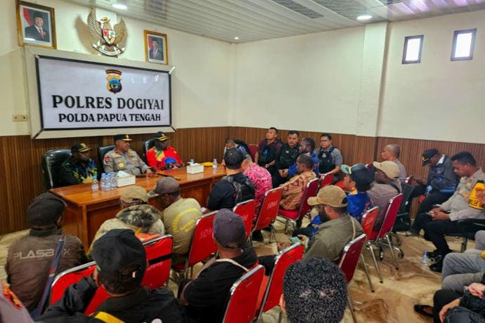 Foto berita: Brigjen Jermias Rontini Tegaskan Komitmen Pulihkan Situasi dan Tegakkan Hukum