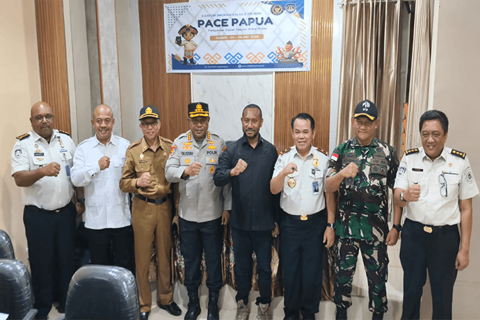 Foto berita: Yan Mandenas Dorong Pembentukan Kanwil Imigrasi di Papua Tengah, Perkuat Pengawasan