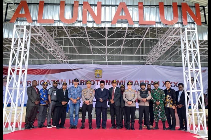 Foto berita: Pimpin Upacara Hari OTDA 2026, Asisten I Setda Puncak Bacakan Amanat Mendagri Terkait Kemandirian Fiskal