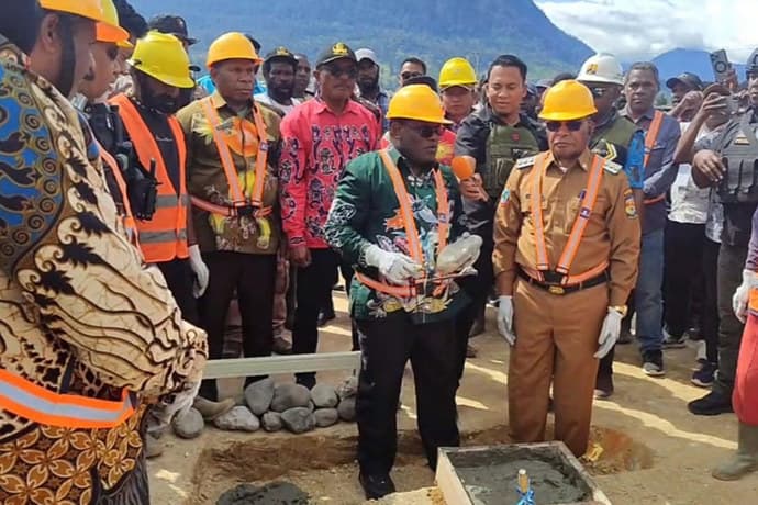 Foto berita: Guest House Elvis Tabuni Hari Ini Diresmikan Gubernur Papua Tengah