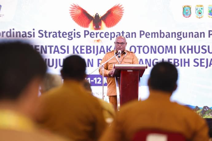 Foto berita: Meki Nawipa: ‘Negara Bisa Kasih Uang Lewat Dana Otsus’