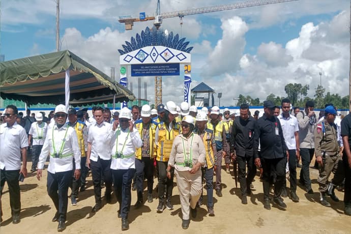 Foto berita: Dua Wamen Tinjau Proyek Pusat Pemerintahan Papua Tengah