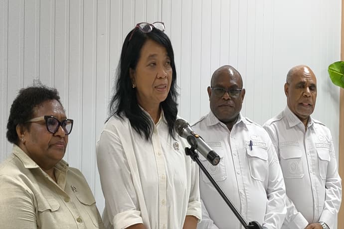 Foto berita: Wamen PU Berkomitmen Bakal Genjot Jalan Trans Papua di Wilayah Papua Tengah