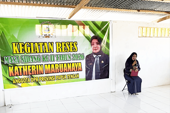 Foto berita: Katherin Maruanaya Reses II di Kampung Waroki
