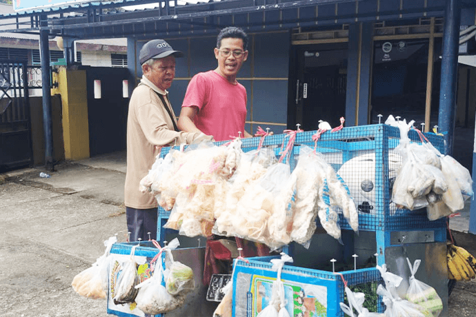 Foto berita: Pakde No dan Sebungkus Nasi Urab