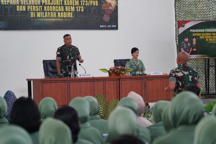 Foto berita: Kunjungi Korem 173/PVB, Pangdam XVII/Cenderawasih Tekankan Profesionalisme dan Rasa Syukur Prajurit