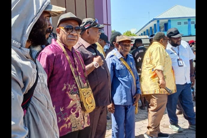 Foto berita: Penyampaian Aspirasi Mahasiswa Intan Jaya Berlangsung Damai, Kepala Suku Mee Apresiasi Pengamanan TNI-Polri