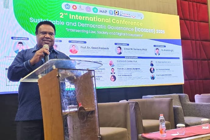 Foto berita: Bekies Kogoya Paparkan Strategi Mitigasi Konflik Pemilu Papua di Forum Internasional