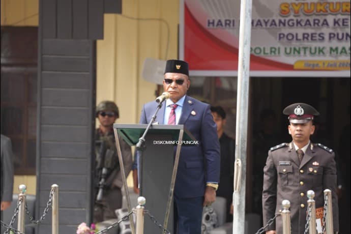 Foto berita: HUT Bhayangkara ke-80, Bupati Puncak dan Kapolres Perkuat Sinergi Wujudkan Pelayanan Humanis Berbasis Kearifan Lokal
