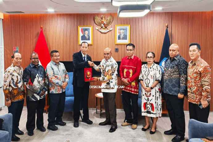 Foto berita: Bupati Puncak Jemput Beasiswa ke Jakarta