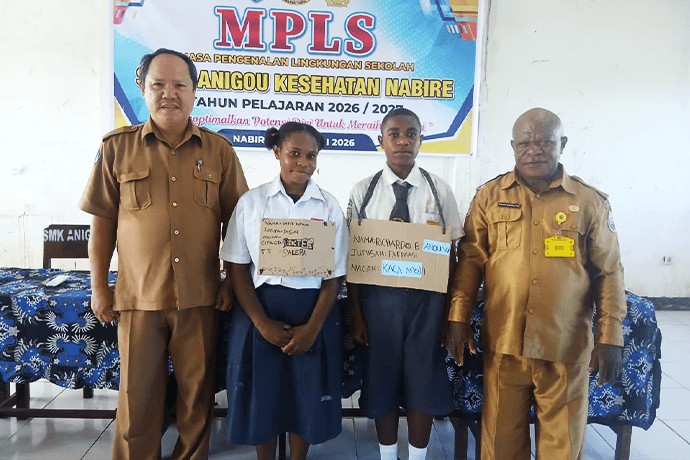 Foto berita: Mewakili Kadisdik, Pengawas SMK Buka MPLS di SMK Kesehatan Anigou