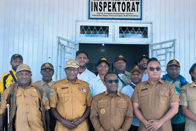 Foto berita: J. Matakena Jabat Plt Inspektorat Deiyai
