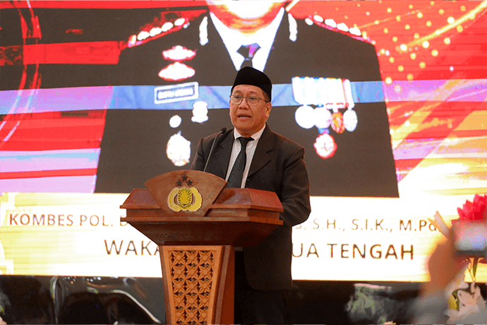 Foto berita: Meki Nawipa: Genap Usia Delapan Dekade, Polri Terus Beri Pelayanan Humanis