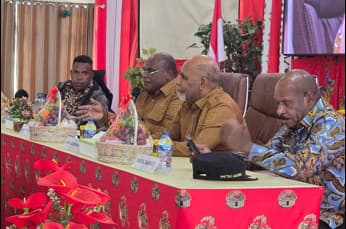 Foto berita: Gubernur Paparkan Dana Desa Puncak