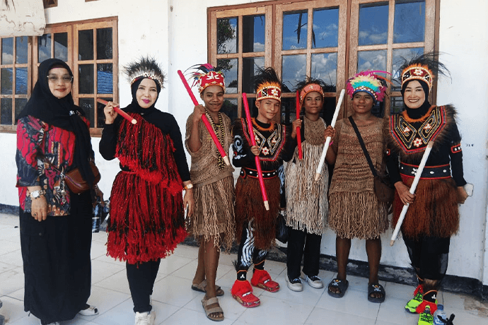 Foto berita: Tari Jadi Jalan Anak SLB Petra Berkarya